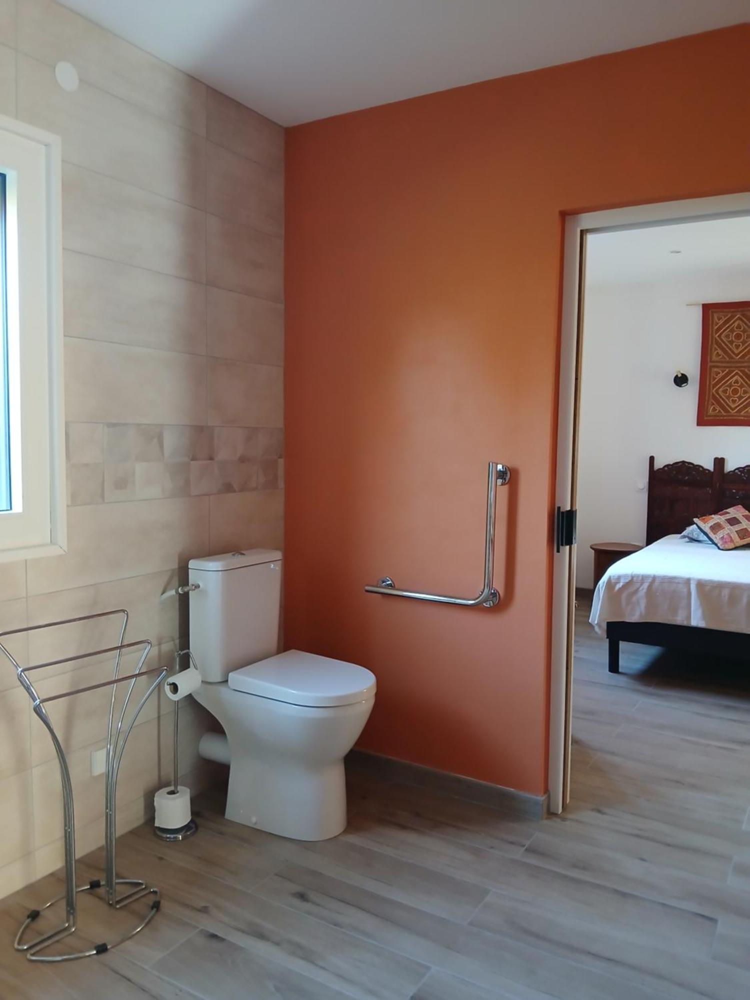 Les Trois Salazes Bed & Breakfast Cambrai Exterior photo